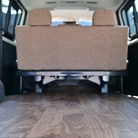 6328.令和8年式 ハイエースバン DX 2WD 2,000cc ガソリン車 走行9キロ 新車未登録のサムネイル