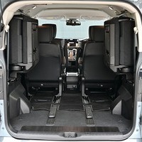 6470　【新車登録済み未使用車】改良後モデル 令和8年式 三菱 デリカD5 P 4WD 2,200㏄ ディーゼル車 走行距離18キロ 車検令和11年2月のサムネイル