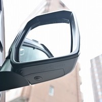 6281.令和8年式 ハイエースバン DX 2WD 2,000cc ガソリン車 走行7キロ 新車未登録のサムネイル