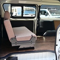 6328.令和8年式 ハイエースバン DX 2WD 2,000cc ガソリン車 走行9キロ 新車未登録のサムネイル