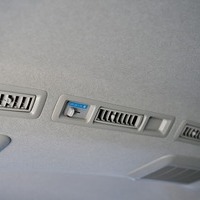 3238.令和3年式 ハイエース ワゴンGL 2WD 2,700cc ガソリン車 走行2.6万キロ 検査1年付きのサムネイル