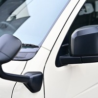 D6350.令和8年式 ハイエースバン DX 2WD 2,000cc ガソリン車 走行8キロ 新車未登録のサムネイル