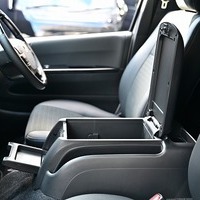 5736.令和7年式 ハイエース スーパーGL ダークプライムS 2WD 2,800cc ディーゼル車 走行3.6万キロ 車検令和9年6月のサムネイル