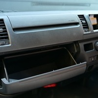 6151.令和8年式 ハイエースバン DX 2WD 2,000cc ガソリン車 走行9キロ 新車未登録のサムネイル