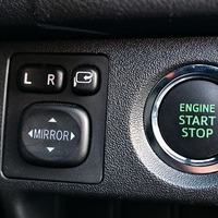 6530.令和5年式 ハイエース スーパーGL ダークプライムⅡ 2WD 2,800cc ディーゼル車 走行5.8万キロ 検査1年付きのサムネイル