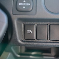 6328.令和8年式 ハイエースバン DX 2WD 2,000cc ガソリン車 走行9キロ 新車未登録のサムネイル