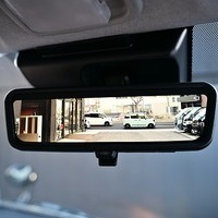 6151.令和8年式 ハイエースバン DX 2WD 2,000cc ガソリン車 走行9キロ 新車未登録のサムネイル