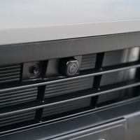 D6350.令和8年式 ハイエースバン DX 2WD 2,000cc ガソリン車 走行8キロ 新車未登録のサムネイル