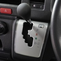 6363 8型ハイエース DX  2WD 2,000CC ガソリン車 4ナンバー 3/6人乗りのサムネイル