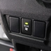 6363 8型ハイエース DX  2WD 2,000CC ガソリン車 4ナンバー 3/6人乗りのサムネイル