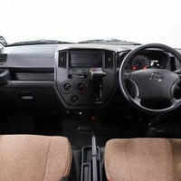5898  タウンエースバン GL   2WD 1,500cc (ガソリン車)  2/5人乗車のサムネイル