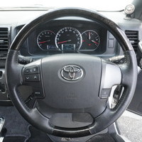 6223　令和2年式　ハイエース　スーパーGL　ダークプライムⅡ　2WD　2000cc　ガソリン車　5人乗り　13.9万kmのサムネイル