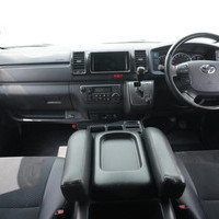 6223　令和2年式　ハイエース　スーパーGL　ダークプライムⅡ　2WD　2000cc　ガソリン車　5人乗り　13.9万kmのサムネイル