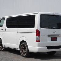 6624　令和7年式　ハイエース　スーパーGL　ダークプライムS　4WD　2800cc　ディーゼル車　5人乗り　1.4万kmのサムネイル