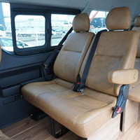 6565　令和7年式　ハイエース　ワゴンGL　ベッドキットⅣ架装　4WD　2700cc　ガソリン車　10人乗り　15kmのサムネイル