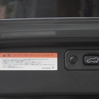 6470　【新車登録済み未使用車】改良後モデル 令和8年式 三菱 デリカD5 P 4WD 2,200㏄ ディーゼル車 走行距離14キロ 車検令和11年2月のサムネイル