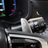 6470　【新車登録済み未使用車】改良後モデル 令和8年式 三菱 デリカD5 P 4WD 2,200㏄ ディーゼル車 走行距離14キロ 車検令和11年2月のサムネイル