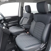 6470　【新車登録済み未使用車】改良後モデル 令和8年式 三菱 デリカD5 P 4WD 2,200㏄ ディーゼル車 走行距離14キロ 車検令和11年2月のサムネイル