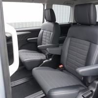 6470　【新車登録済み未使用車】改良後モデル 令和8年式 三菱 デリカD5 P 4WD 2,200㏄ ディーゼル車 走行距離14キロ 車検令和11年2月のサムネイル