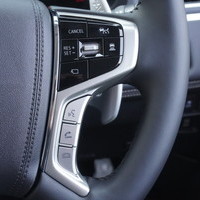 6456　令和8年式　デリカD:5　P　4WD　2200cc　ディーゼル車　登録済未使用　7人乗り　15kmのサムネイル