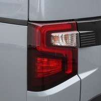 6470　【新車登録済み未使用車】改良後モデル 令和8年式 三菱 デリカD5 P 4WD 2,200㏄ ディーゼル車 走行距離14キロ 車検令和11年2月のサムネイル