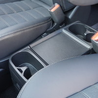 6456　令和8年式　デリカD:5　P　4WD　2200cc　ディーゼル車　登録済未使用　7人乗り　15kmのサムネイル