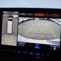 6498　令和5年式　ハイエース　スーパーGL　ダークプライムⅡ　2WD　2000cc　ガソリン車　5人乗り　2.8万kmのサムネイル