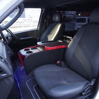 6498　令和5年式　ハイエース　スーパーGL　ダークプライムⅡ　2WD　2000cc　ガソリン車　5人乗り　2.8万kmのサムネイル