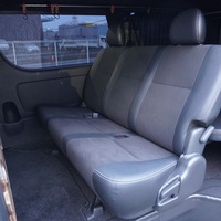 6498　令和5年式　ハイエース　スーパーGL　ダークプライムⅡ　2WD　2000cc　ガソリン車　5人乗り　2.8万kmのサムネイル