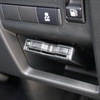 5809 【登録済み未使用車/改良後モデル】 令和7年式 キャラバン グランドプレミアムGX 2WD 2,400㏄（ディーゼル）2/5人乗車 9㎞のサムネイル