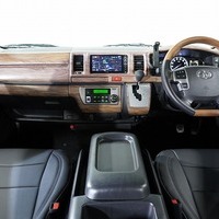 6586 令和3年式 ハイエース スーパーGL   2WD 2,000cc (ガソリン車)  2/5人乗車  3.8万km　のサムネイル