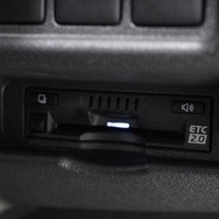 6625 令和4年式 ハイエース スーパーGL　ダークプライムⅡ   2WD 2,800cc (ディーゼル車)  2/5人乗車  2.1万km 車検:令和9年3月9日のサムネイル