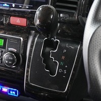 6587 令和5年式 ハイエース ワゴンGL   2WD 2,700cc (ガソリン車)  10人乗車  2.0万km 車検:令和8年11月23日のサムネイル