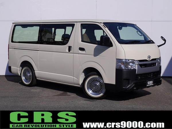 6152　【内装架装車クラシックギアDX】令和8年式　ハイエースバン　DX　2WD　2,000㏄　ガソリン車　走行11キロ　新車未登録のサムネイル