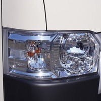 6152　【内装架装車クラシックギアDX】令和8年式　ハイエースバン　DX　2WD　2,000㏄　ガソリン車　走行11キロ　新車未登録のサムネイル