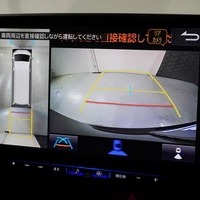 6633 令和7年式 ハイエース スーパーGL ダークプライムS 4WD 2,800cc (ディーゼル車) 2/5人乗車 0.4万km 車検令和9年6月22日のサムネイル