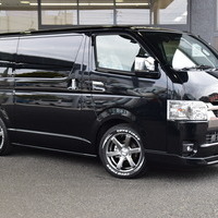 6267　8型ハイエース ダークプライムS 2WD 2800cc ディーゼル車 2/5人乗り ブラックマイカのサムネイル