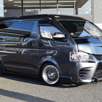 6635　平成30年式 ハイエースバン ワイドボディ ダークプライム　2WD 2,700cc ガソリン車 5人乗り 3.8万kmのサムネイル