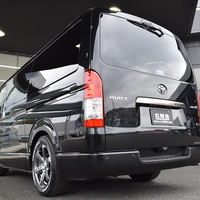 6267　8型ハイエース ダークプライムS 2WD 2800cc ディーゼル車 2/5人乗り ブラックマイカのサムネイル