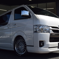 5092　令和7年式 ハイエースバン ダークプライムS　2WD 2,800cc ディーゼル車 5人乗り 0.5万kmのサムネイル