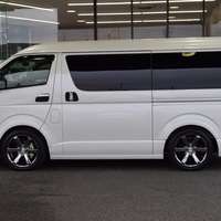 6541　令和3年式 ハイエースワゴンGL　2WD 2,700cc ガソリン車 10人乗り 1.1万kmのサムネイル