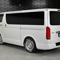 6549 令和3年式 ハイエース スーパーGL ダークプライムⅡ  2WD 2,800cc (ディーゼル車)  2/5人乗車  3.3万km　のサムネイル