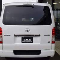 6411 ハイエース ダークプライムＳ 2WD 2800cc ディーゼル車 5人乗りのサムネイル