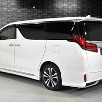 6660 令和元年式 アルファード S “Cパッケージ” ７人乗り  2,500㏄(ガソリン車）3.6万kmのサムネイル