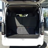 6629　平成25年式 ハイエースバン S-GL リムジン7　3ナンバー 2WD 2,000cc ガソリン車 7人乗り 4.4万kmのサムネイル