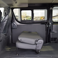 6158 8型ハイエース DX  2WD 2,000cc ガソリン車 4ナンバー 3/6人乗りのサムネイル