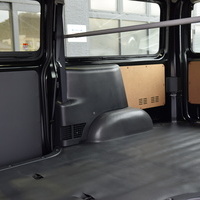 6158 8型ハイエース DX  2WD 2,000cc ガソリン車 4ナンバー 3/6人乗りのサムネイル