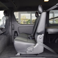 6411 ハイエース ダークプライムＳ 2WD 2800cc ディーゼル車 5人乗りのサムネイル