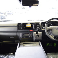 6411 ハイエース ダークプライムＳ 2WD 2800cc ディーゼル車 5人乗りのサムネイル