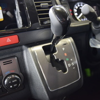 6411 ハイエース ダークプライムＳ 2WD 2800cc ディーゼル車 5人乗りのサムネイル